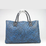 보테가 베네타  cabat lambskin-light Blue