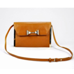 끌로에 숄더백 브라운