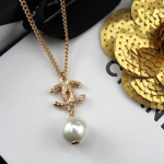 샤넬 목걸이 신상