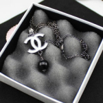 샤넬 목걸이 A10