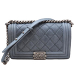 샤넬 보이백 칼프스킨 그레이