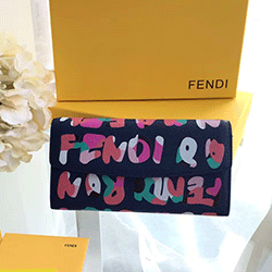 펜디 멀티로고 장지갑