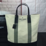  입생로랑  신상 에코 백 화이트