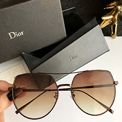 디올  D-55656