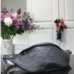 루이비통 디스커버리 범백 M44388