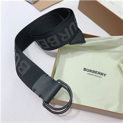 버버리   B-748997