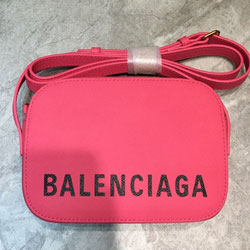 발렌시아가 크로스백  191205