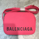 발렌시아가 크로스백  191205