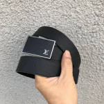 루이비통 벨트 M9059