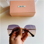 미우미우   M-74837483