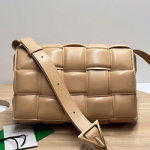 보테가 베네타 CABAT백 70094