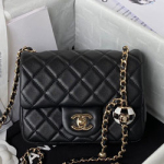 샤넬 플랩백 17cm AS1786