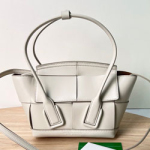 보테가 베네타 핸드mini백 17cm 70046