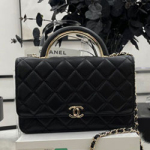 샤넬 플랩 동전백 19cm AS68082