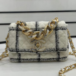 샤넬 플랩백 AS3611