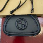 구찌 숄더백 815700